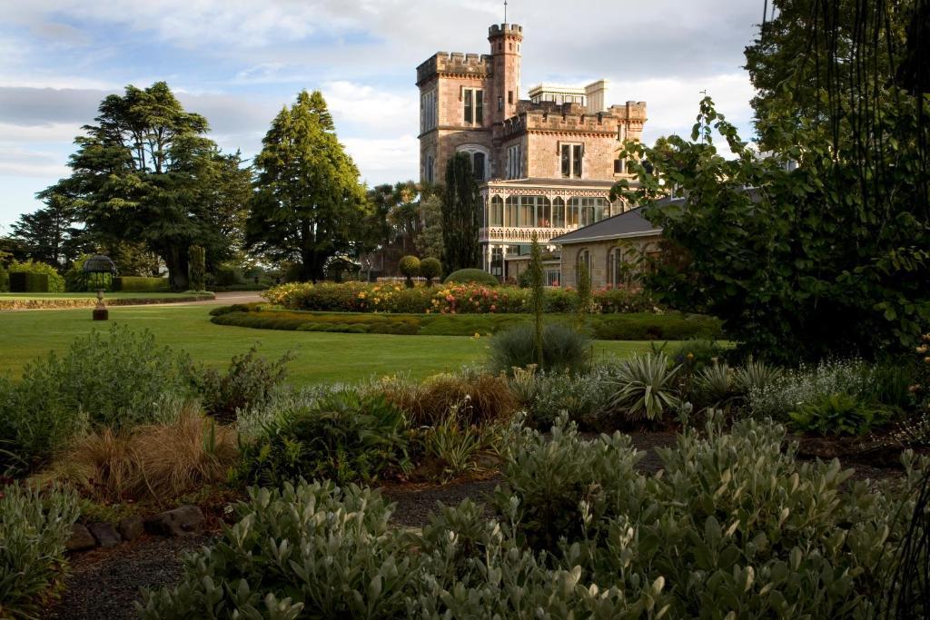 Camp Estate By Larnach Castle Villa Dunedin Exterior photo