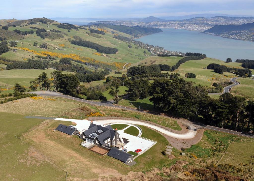 Camp Estate By Larnach Castle Villa Dunedin Exterior photo