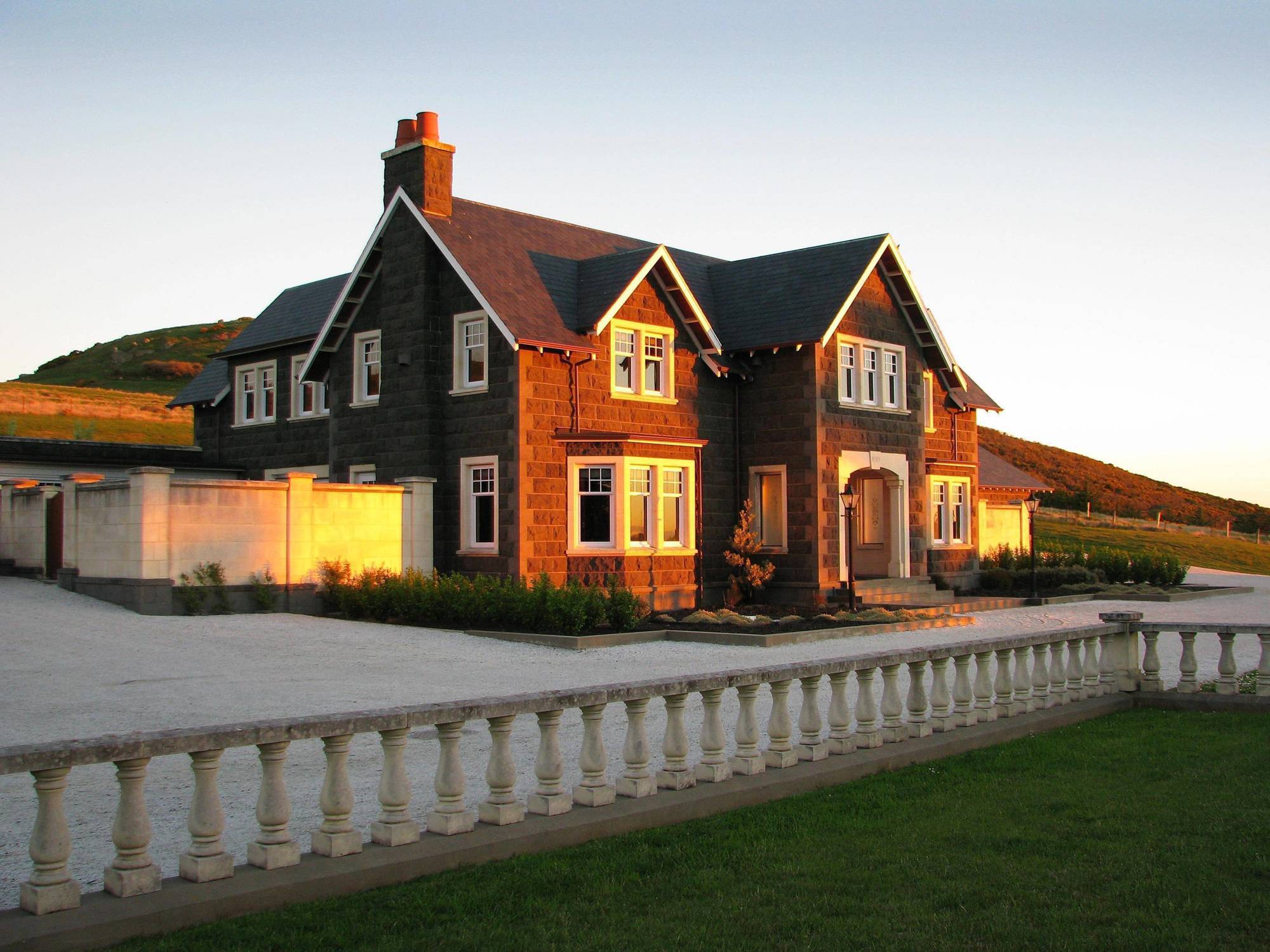 Camp Estate By Larnach Castle Villa Dunedin Exterior photo